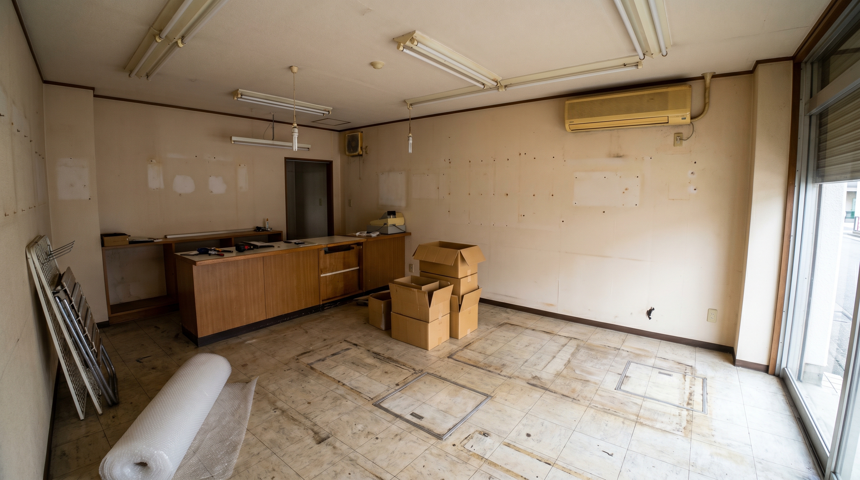 店舗退去